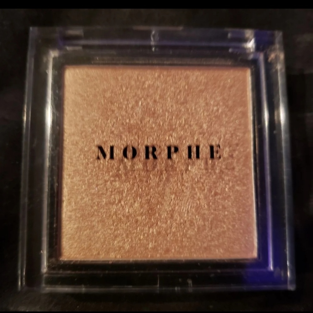 Morphe Highlighter shade spark